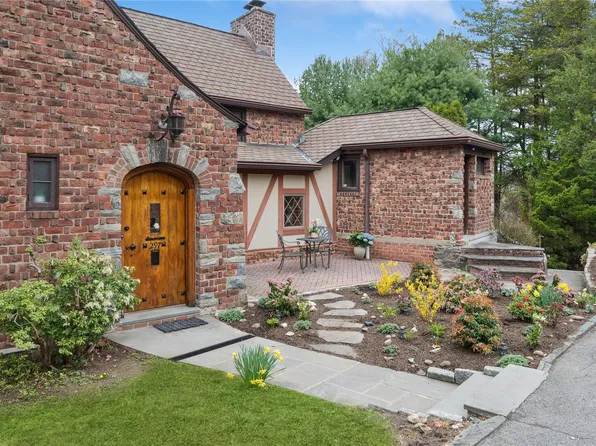 297 Palisade Avenue, Dobbs Ferry, NY 10522