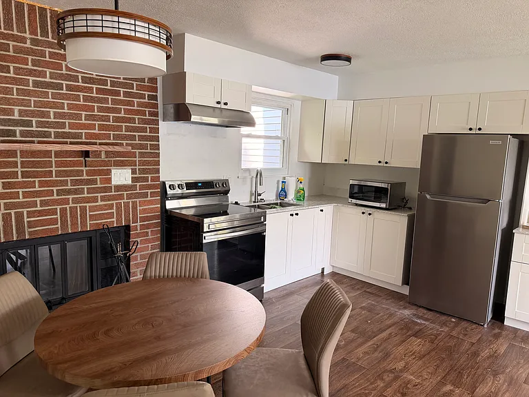 11217 S Cottonwood St — Photo 7