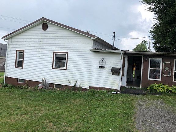 2nd image of 311 Mill St