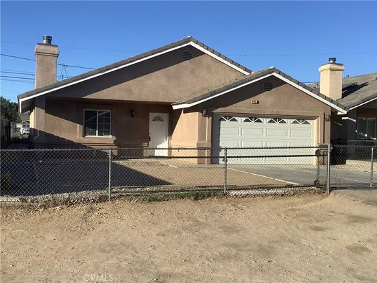 16493 Live Oak St, Hesperia, CA 92345