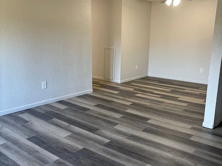 Cedar Crest Apartments — Photo 5