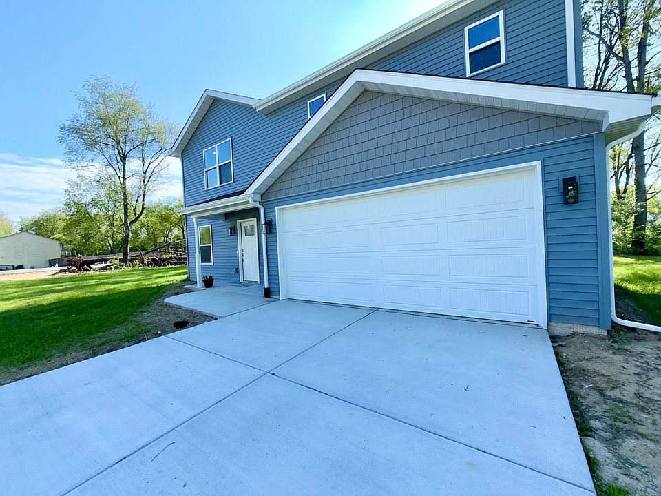 1st image of 414 Belvoir Rd