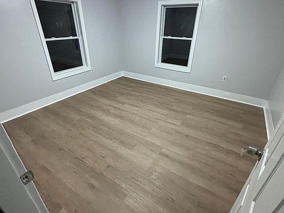 5th image of 382 Main St #382