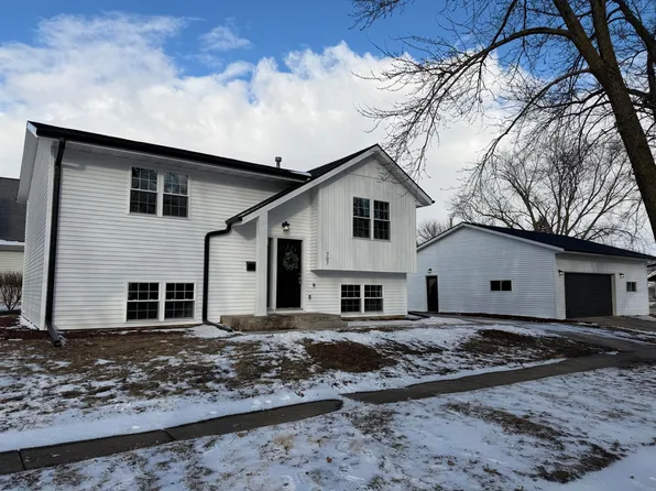 707 Cedar St, Story City, IA 50248