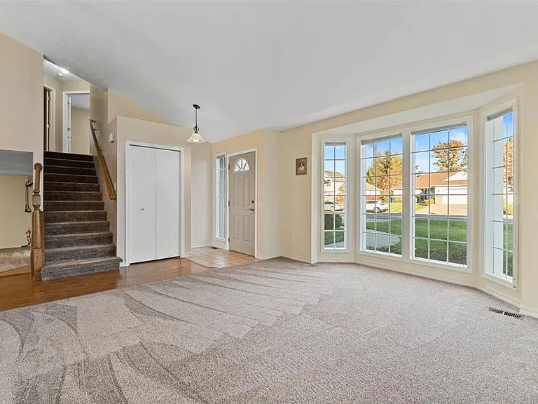 2104 S Century Ct — Photo 6