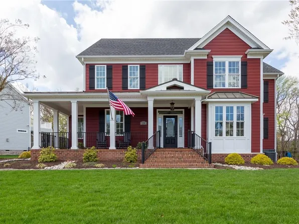 110 Colonial Way, Carrollton, VA 23314
