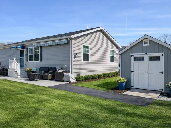 9 Lily Ln, Baldwinville, MA 01436