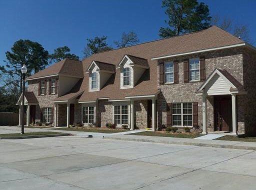1st image of 920 Jefferson Dr