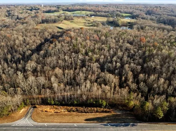 (undisclosed Address), Lula, GA 30554