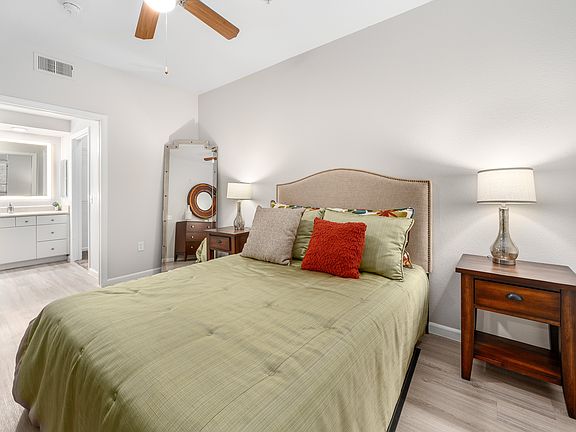 5th image of 4225 E McDowell Rd APT 1059