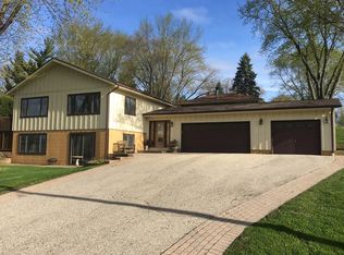 3717 Hillcrest Pl, Johnsburg, IL 60051