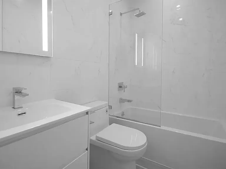 1321 Union St #3L — Photo 4