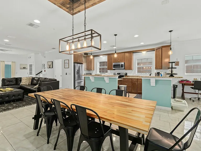 93 Brevard Ave — Photo 19