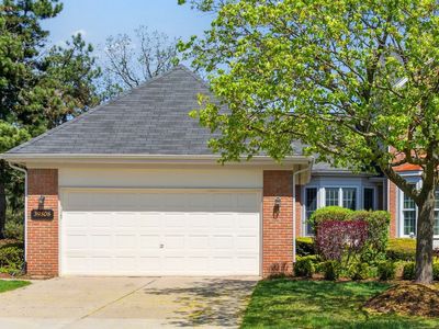 39508 Village Run Dr, Northville, MI, 48168