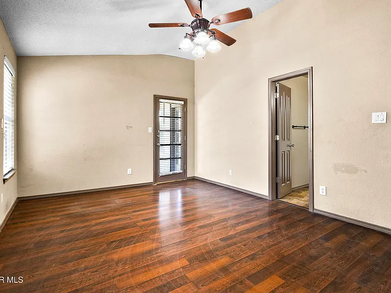 14069 Lago Seco Dr — Photo 23