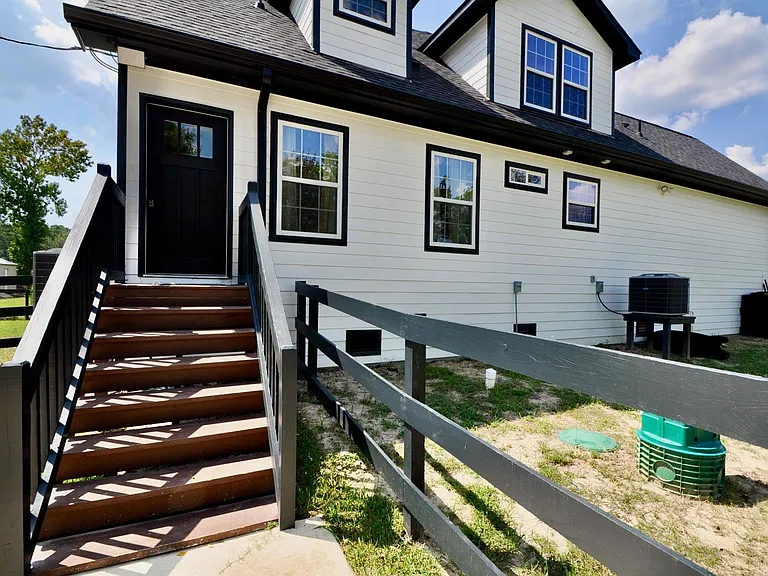 111 Big Deer Dr — Photo 4