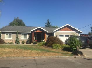 1919 McKinley St, Enumclaw, WA 98022