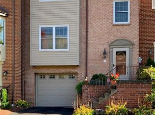 32 Unity Sq, Greensburg, PA 15601
