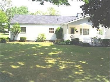2nd image of 1968 Highlawn Ave