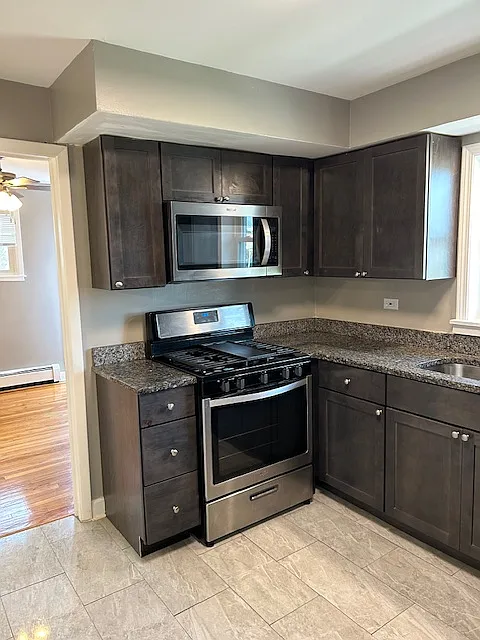 1 bed, 750 sqft, $1,400 — Photo 4