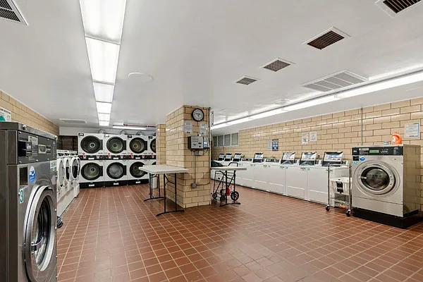 Sold by HomeDax Real Estate | media 21