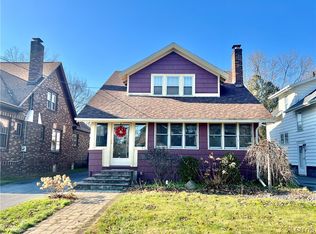 320 Forest Hill Dr, Syracuse, NY 13206