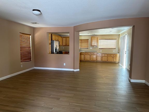 3rd image of 8378 Golden Amber St