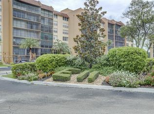 3671 Environ Blvd APT 167, Lauderhill, FL 33319