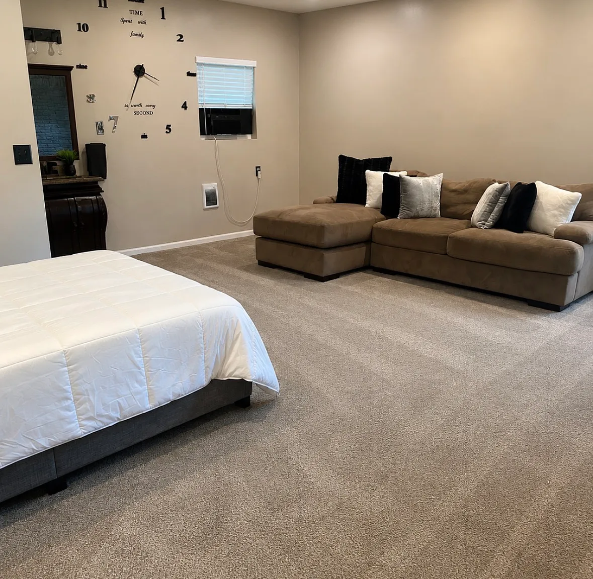 Studio, 500 sqft, $1,200 — Photo 2