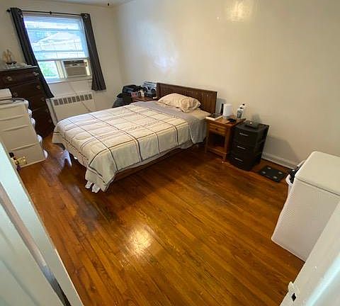 3rd image of 754 Calhoun Ave #1