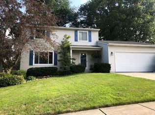1028 Alpine Dr, Brighton, MI