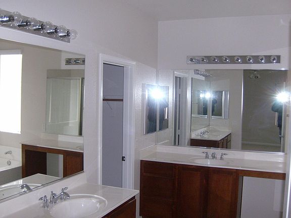 5th image of 8128 Otter Falls Ct