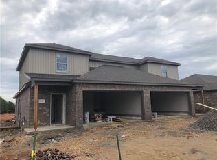 400 & 402 Barbet, Centerton, AR 72719