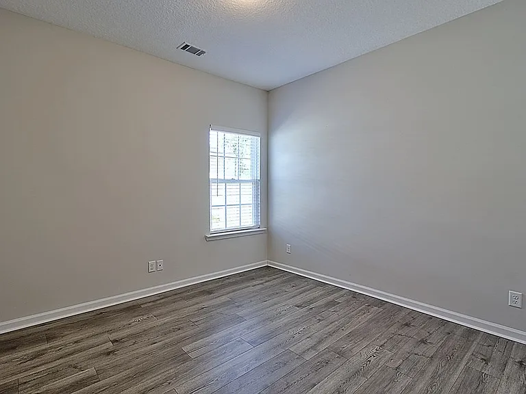 183 W West Winn Ave — Photo 11