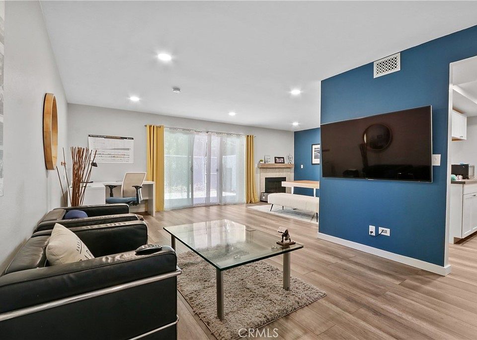 1st image of 1129 Rosecrans Ave #28A