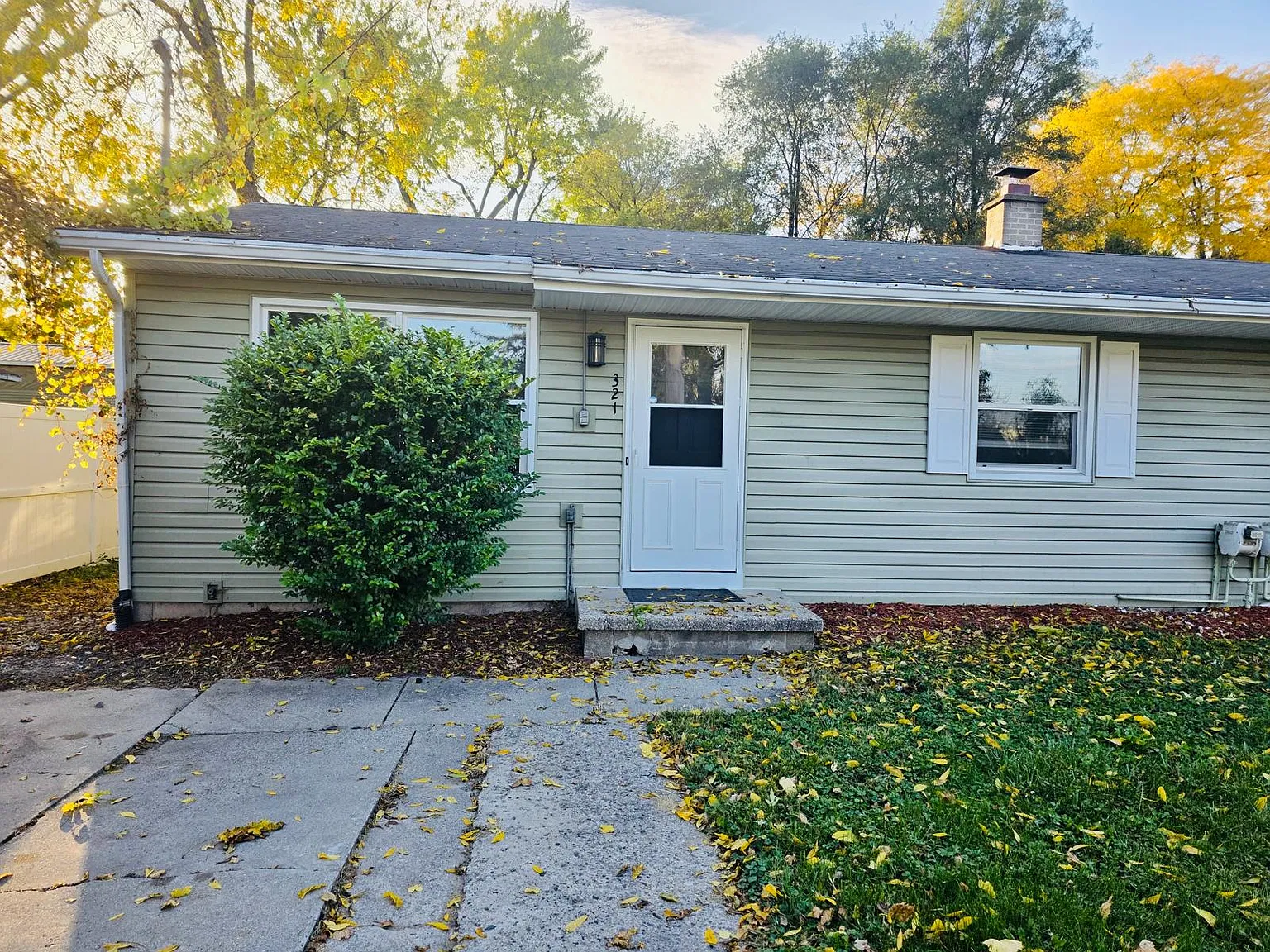 2 bed, 1000 sqft, $1,400 — Photo 1