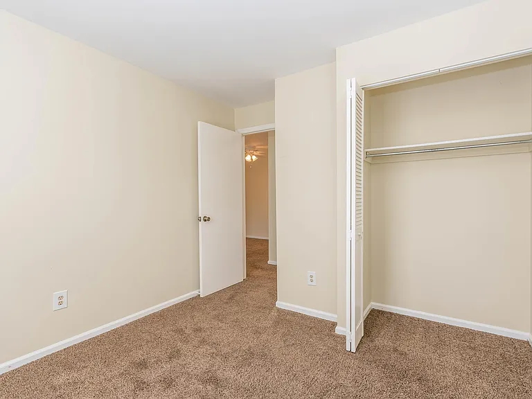 514 Cascade Ct — Photo 26