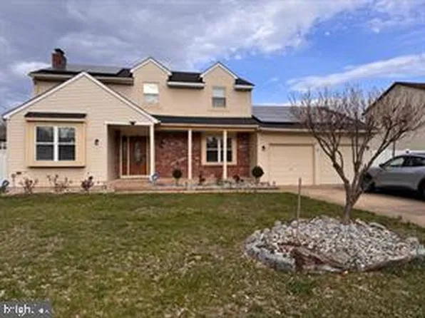5 Westbury Dr, Cherry Hill, NJ 08003
