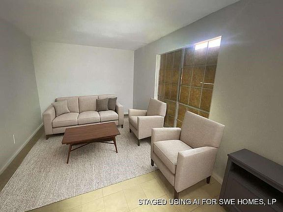 3rd image of 3704 Seabrook St