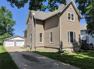 805 Maple Ave, Belvidere, IL 61008