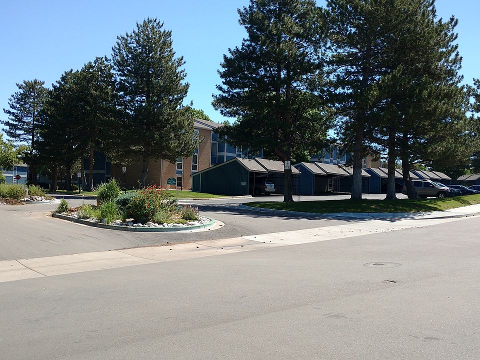 Entrance to Hunters Hill