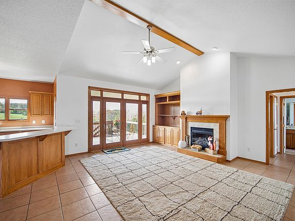 3rd image of 9218 Nevada St