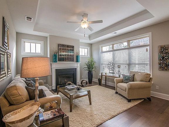 5th image of 11 Heron Glen Way #1