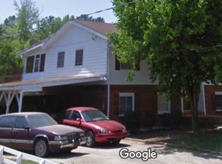 1029 Pineglen Dr, Forest Park, GA 30297