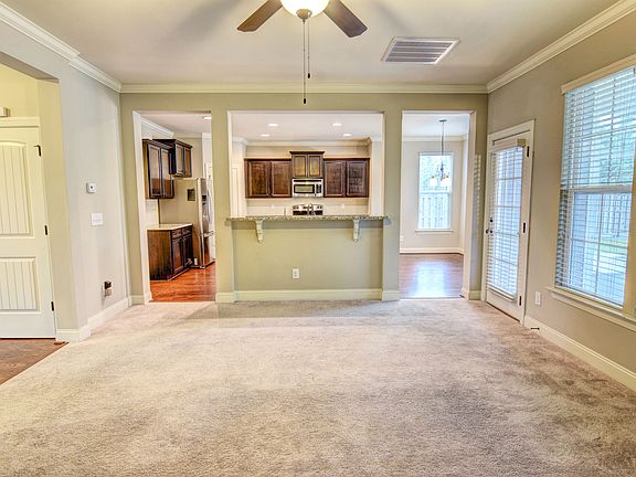 Living Room (3)