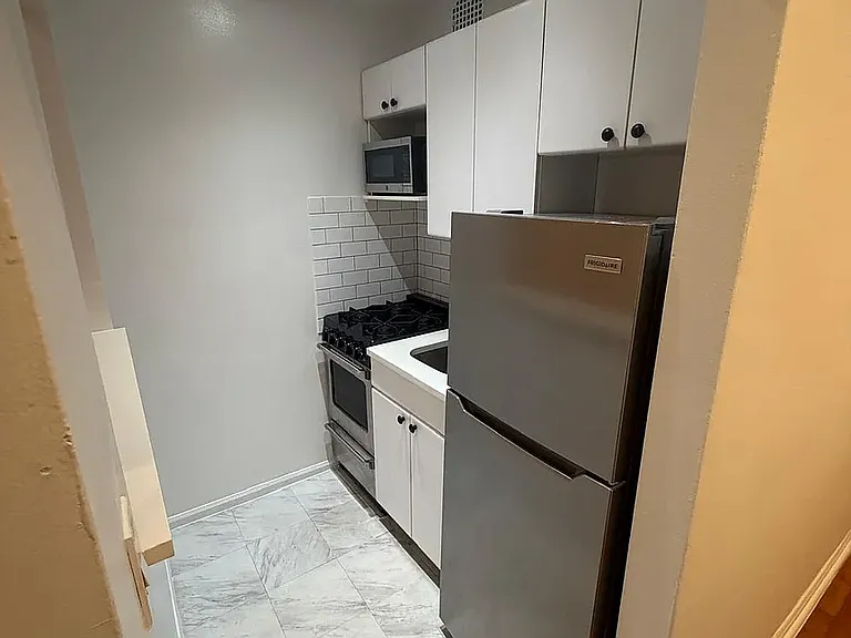 119 E 83rd St #5D — Photo 1