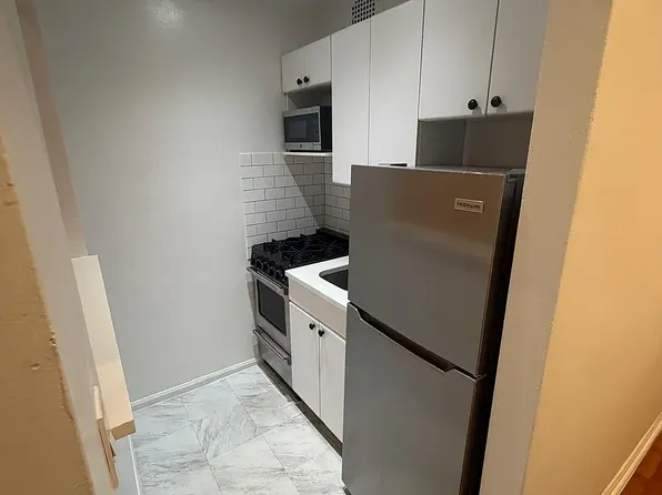 119 E 83rd St APT 5D, New York, NY 10028
