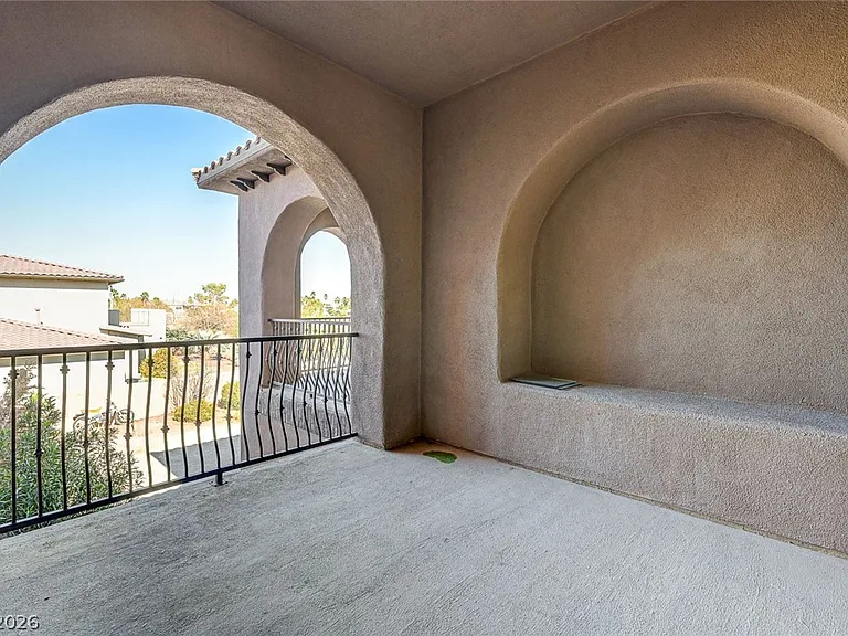 8490 Via De Bellasidra Ct — Photo 66