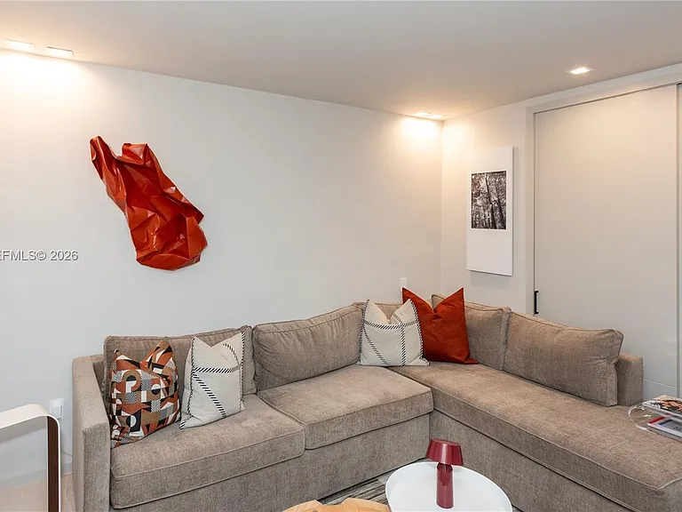 251 Crandon Blvd #306 — Photo 8