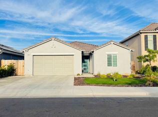2121 Descanso Ave, Clovis, CA 93619